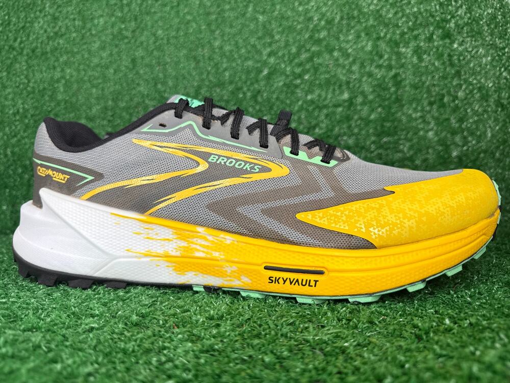 Brooks Catamount 3 Shoes Mens Size 13 Gray Yellow Trail Running Shoes Sneakers